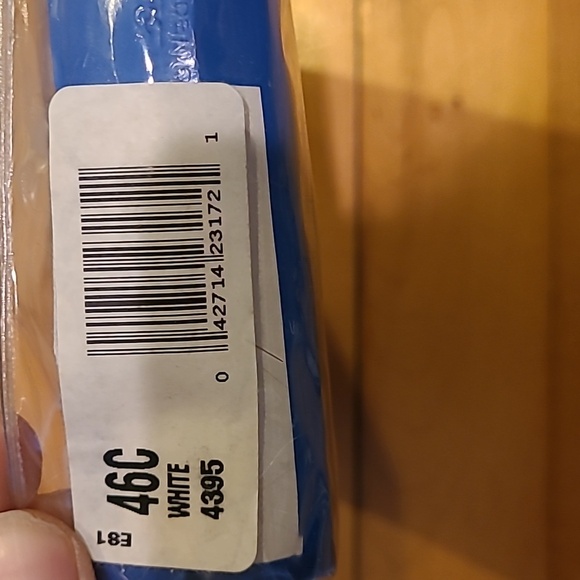 Playtex 18 hour, size 46C wirefree bra.  COLOR WHITE. - Picture 6 of 7